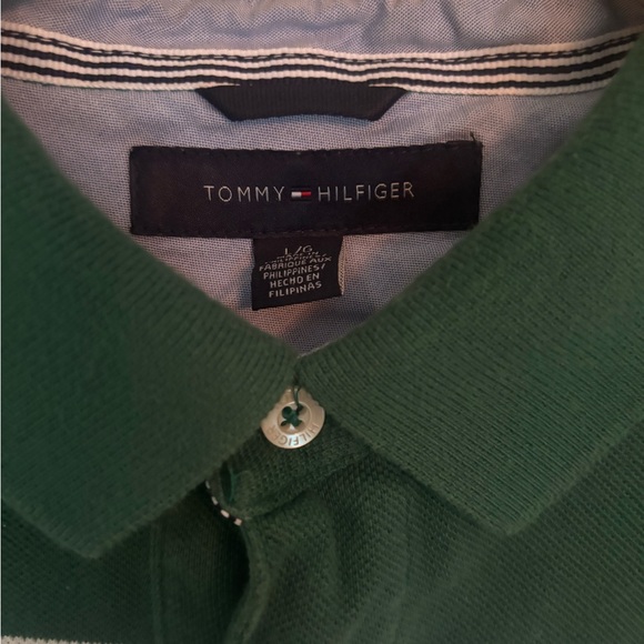 Tommy Hilfiger green and white strip golf polo shirt size L - Picture 2 of 5